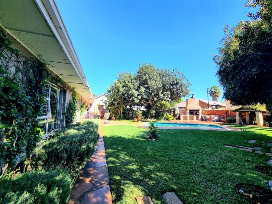 5 Bedroom Property for Sale in Monument Heights Northern Cape